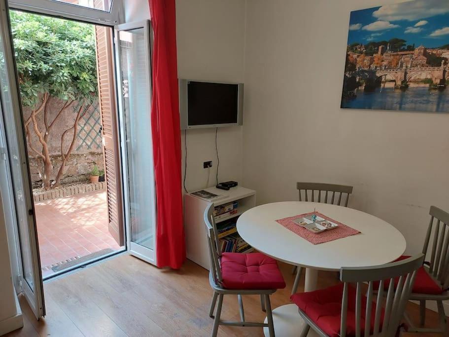Casa Anna 5 Stelle - Apartment With Garden ローマ エクステリア 写真